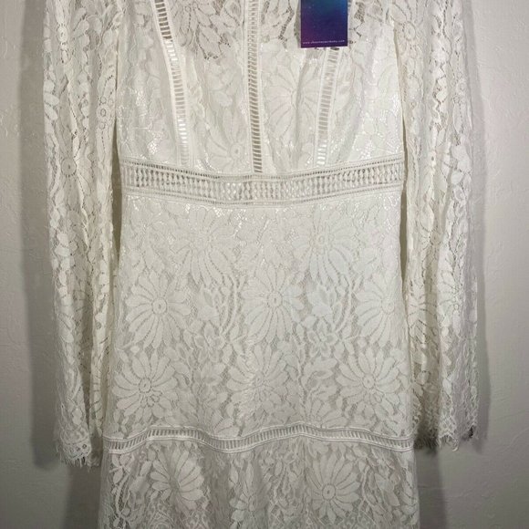 NWT: SMYM White LACE Eyelet High Neck Long Bell Slv Lrg - Picture 5 of 9